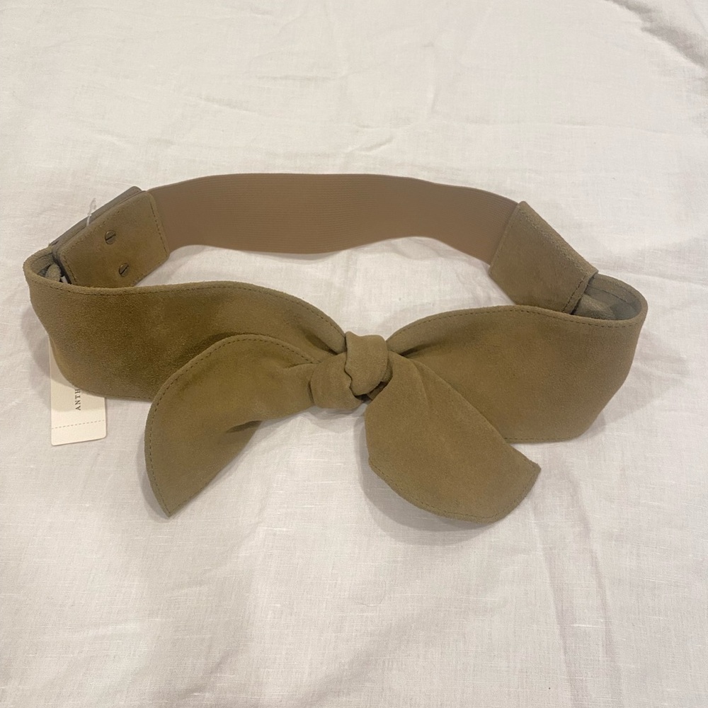 NWT Anthropologie Suede Bow Belt, Medium